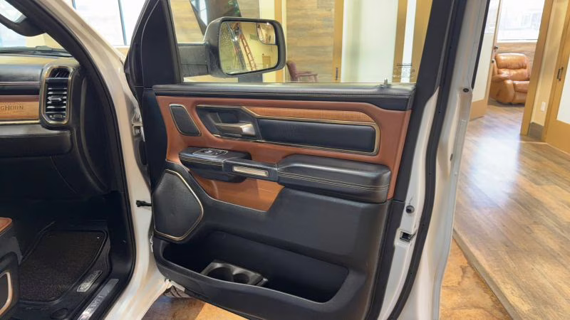 2022 White Ram 1500 Crew Cab Laramie Longhorn Pickup 4D 5 1/2 ft 4X4