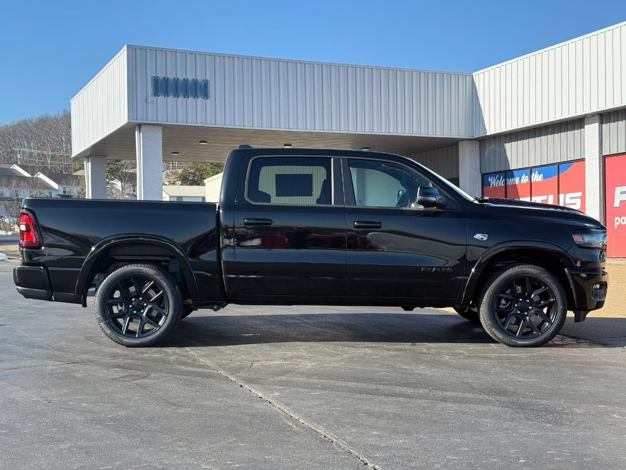 2026 Diamond Black Crystal Pearlcoat Ram 1500 Laramie 4X4 Truck