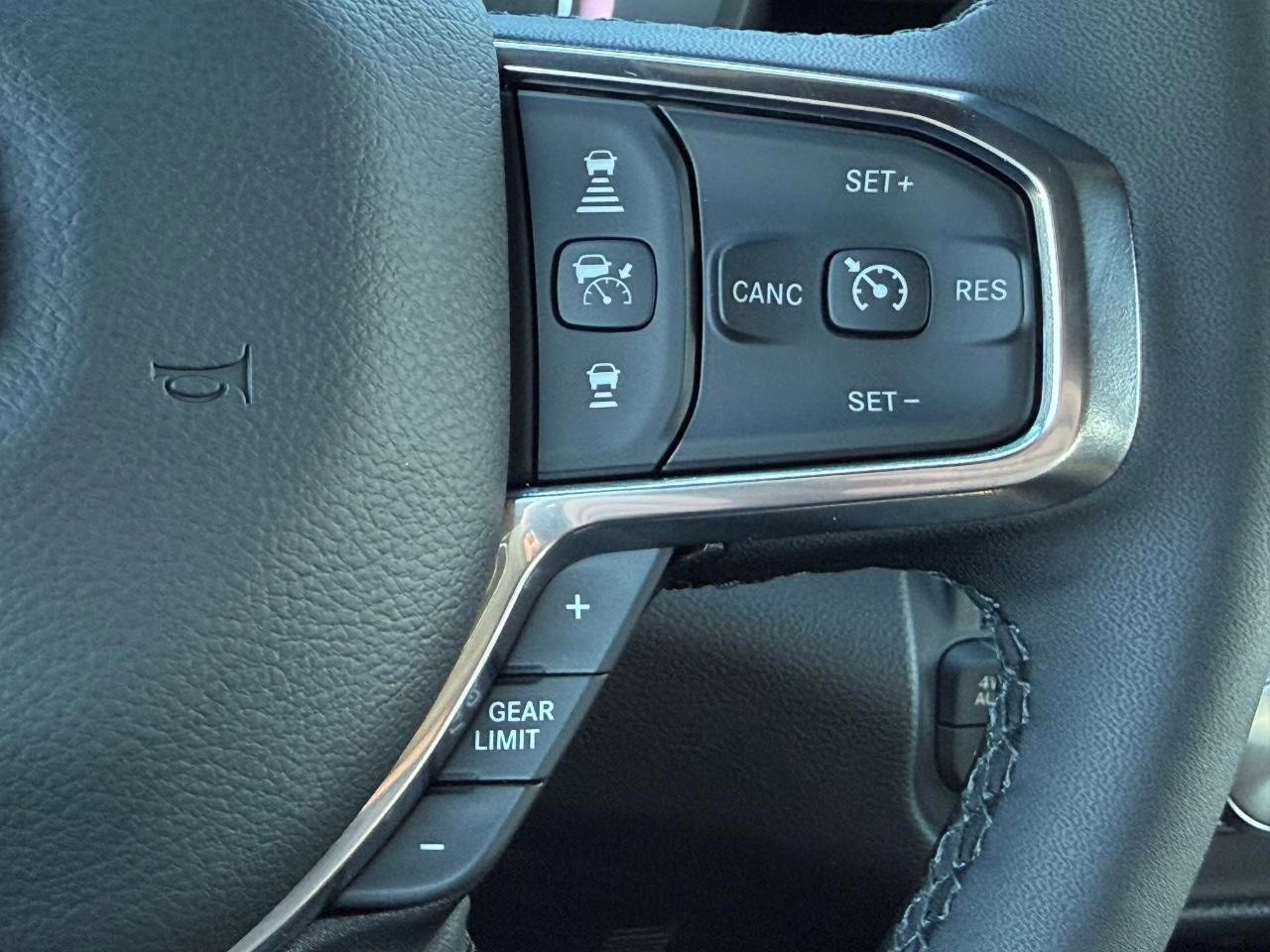 2026 Diamond Black Crystal Pearlcoat Ram 1500 Laramie 4X4 Truck