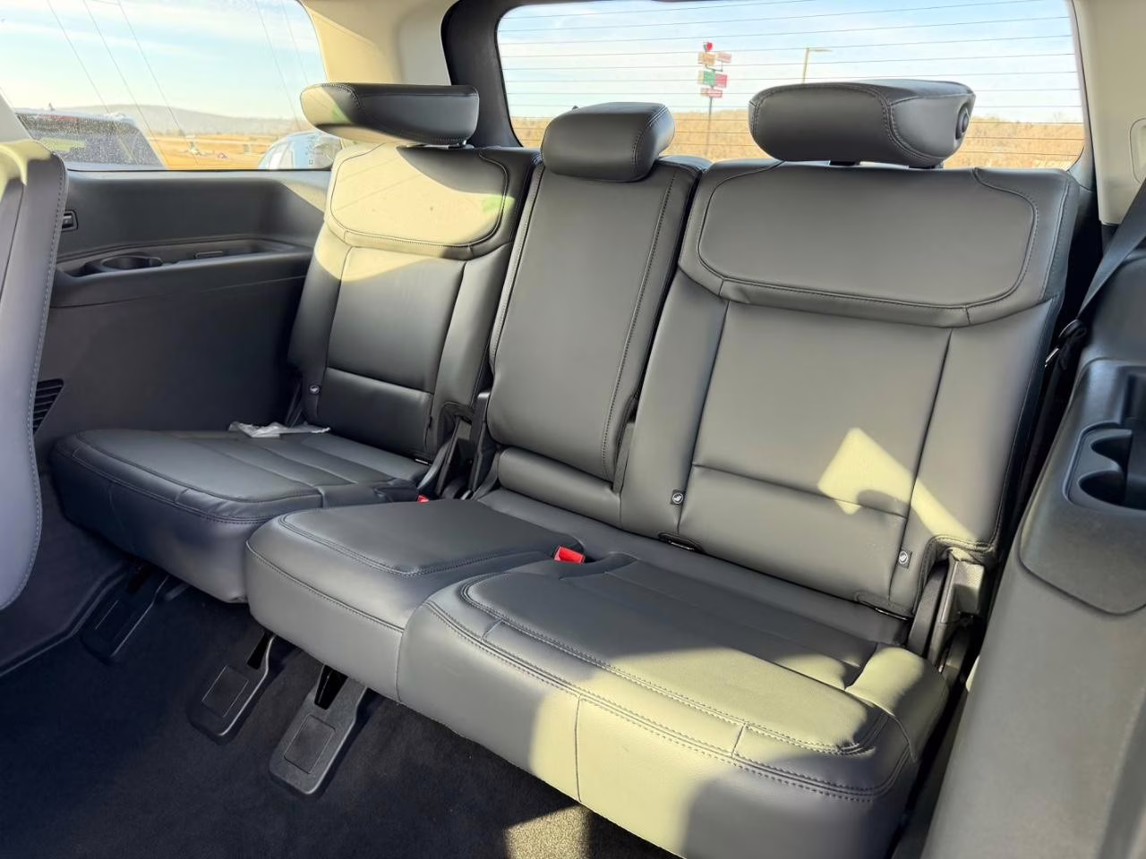 2026 Oxford White Ford Expedition Active 4X4 SUV