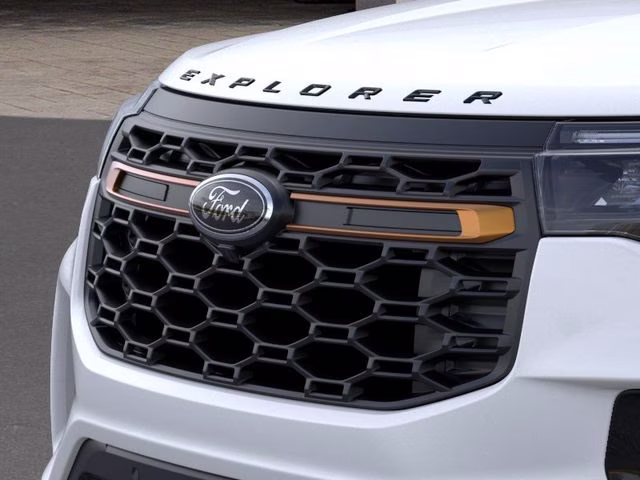 2026 Star White Metallic Tri-Coat Ford Explorer Tremor 4X4 SUV