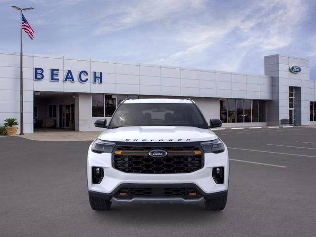 2026 Star White Metallic Tri-Coat Ford Explorer Tremor 4X4 SUV