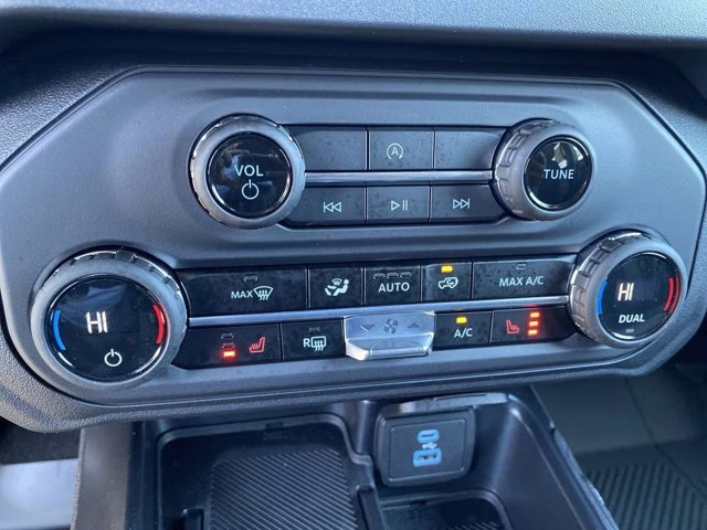 2025 Azure Gray Metallic Tri-Coat Ford Bronco Big Bend 4X4 Convertible