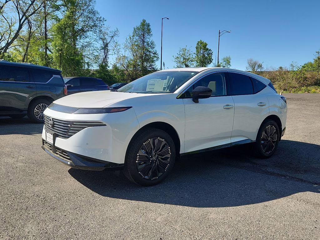 2026 Everest White Pearl Tricoat Nissan Murano Platinum AWD SUV