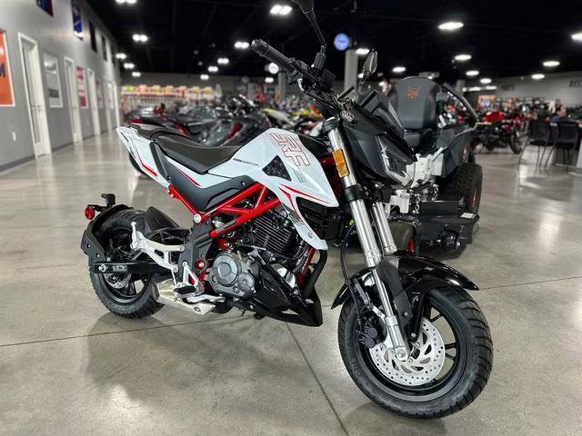 2023 QJMotor SRF 135 Motorcycle