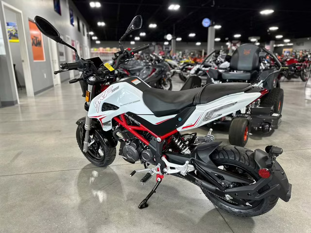 2023 QJMotor SRF 135 Motorcycle