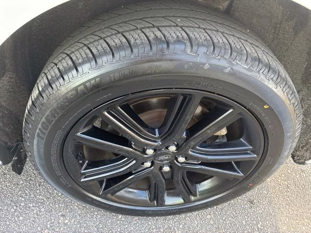 2023 White Metallic Ford Edge ST Line AWD SUV