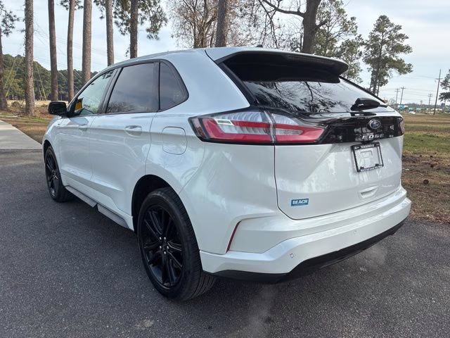 2023 White Metallic Ford Edge ST Line AWD SUV