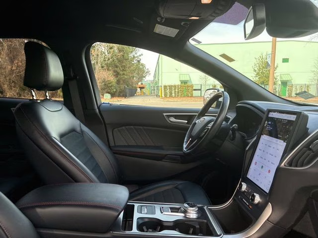 2023 White Metallic Ford Edge ST Line AWD SUV