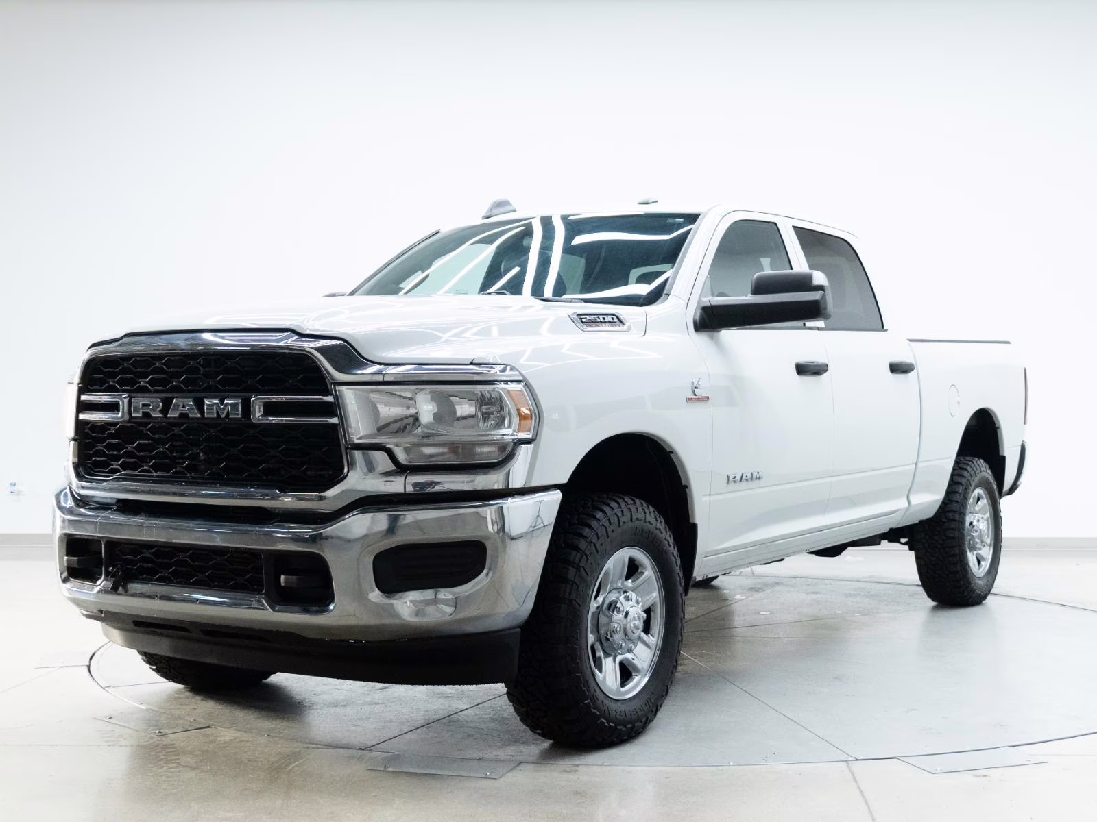 2022 Bright White Clearcoat Ram 2500 Tradesman 4X4 Truck