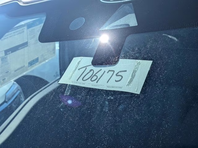 2026 Oxford White Ford Super Duty F-450 DRW XL 4X4 Truck