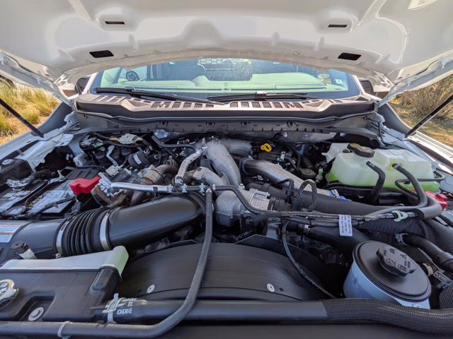 2026 Oxford White Ford Super Duty F-450 DRW XL 4X4 Truck