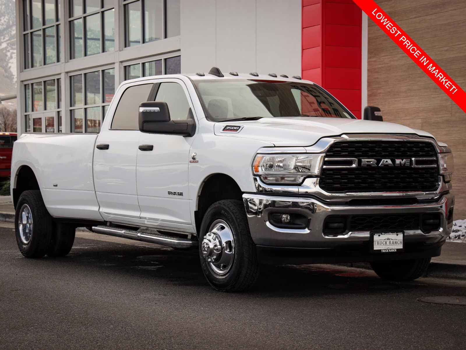 2024 Bright White Clearcoat Ram 3500 Big Horn 4X4 Truck