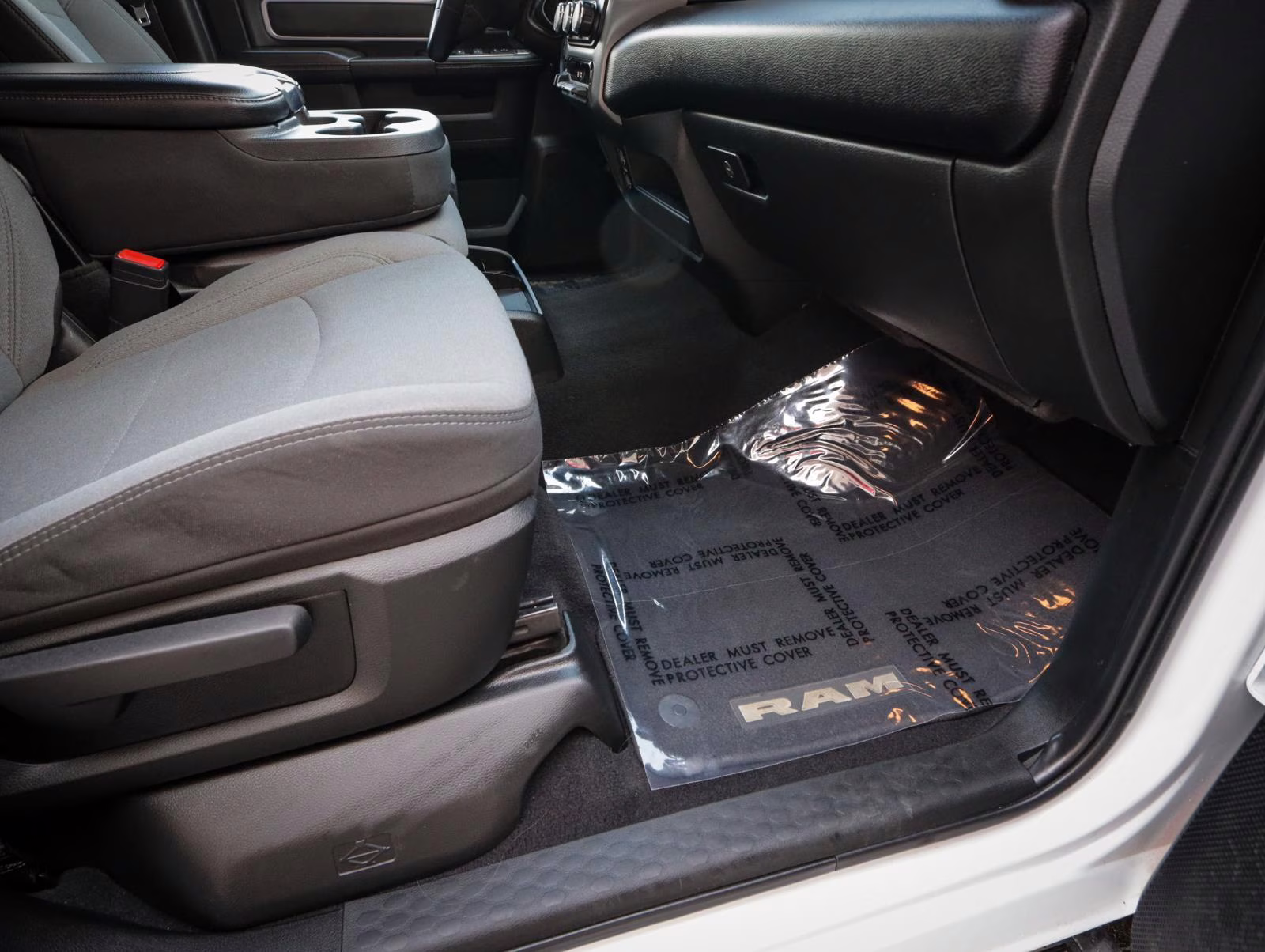 2024 Bright White Clearcoat Ram 3500 Big Horn 4X4 Truck