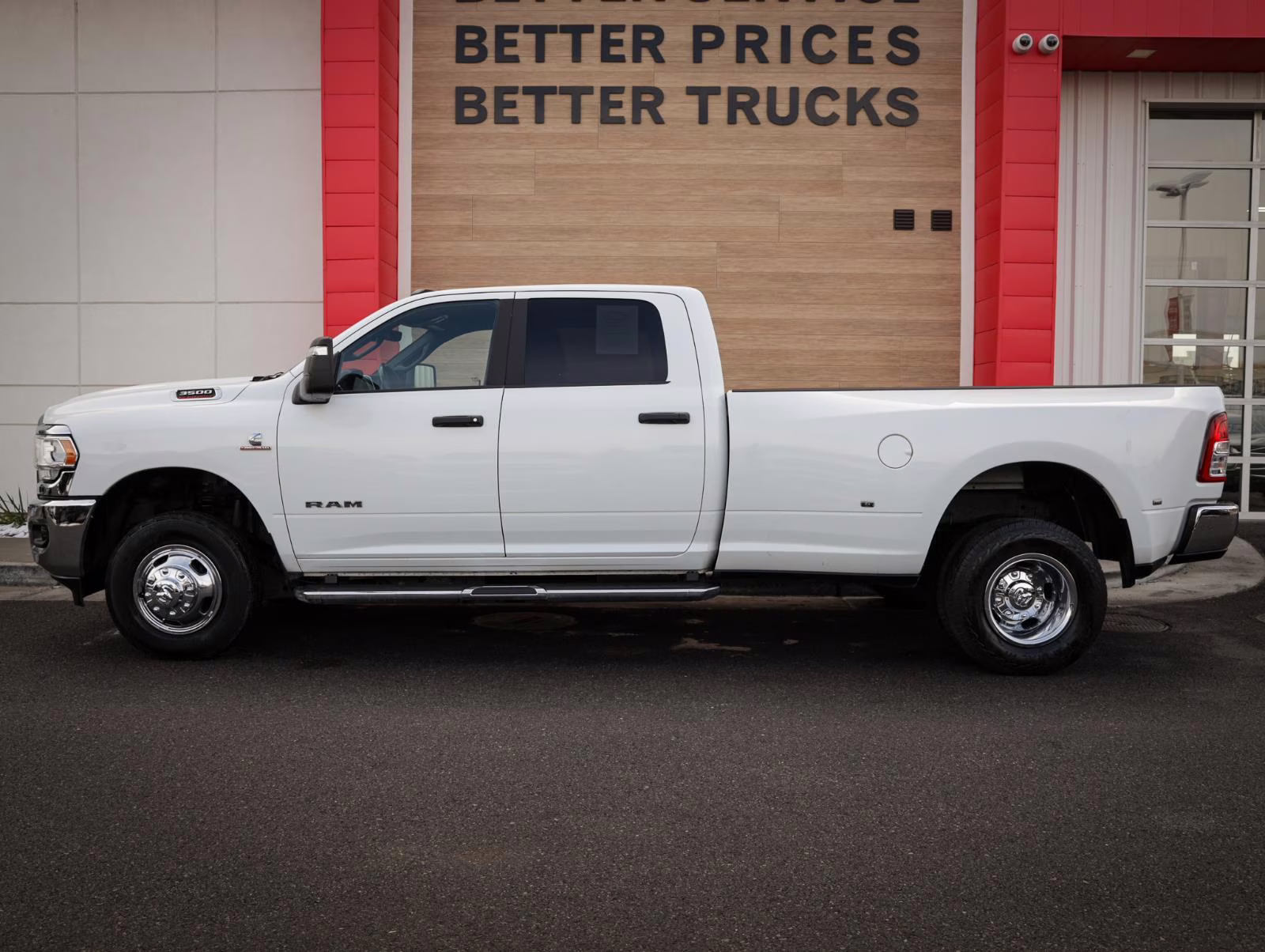 2024 Bright White Clearcoat Ram 3500 Big Horn 4X4 Truck