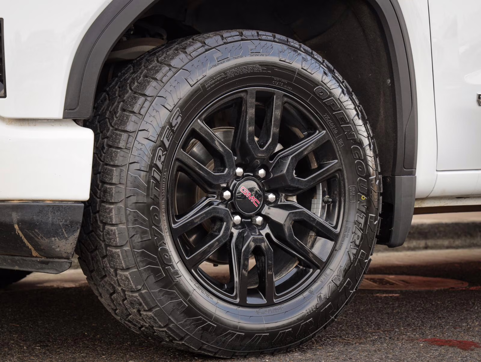 2023 Summit White GMC Sierra 1500 Elevation 4X4 Truck