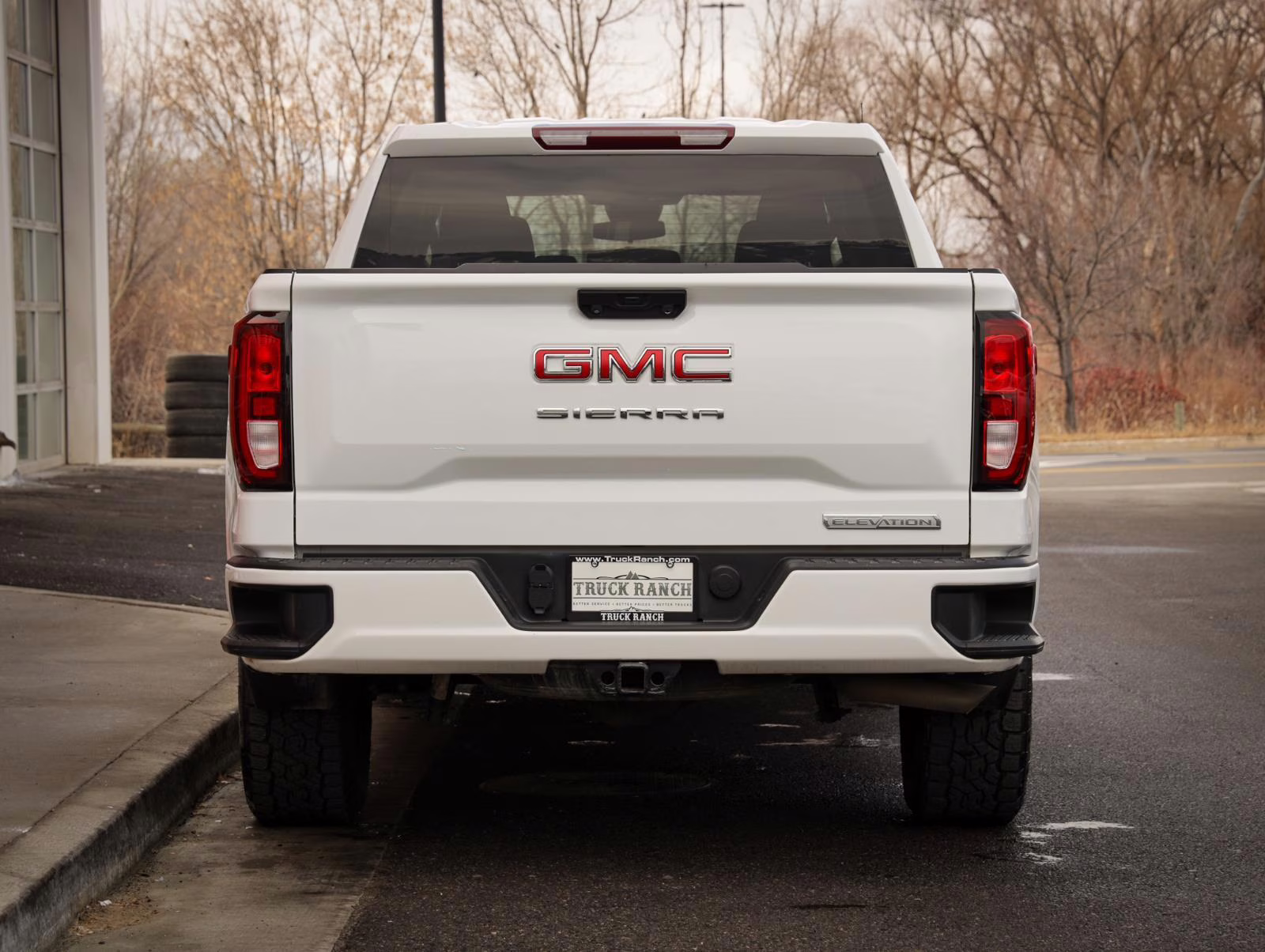 2023 Summit White GMC Sierra 1500 Elevation 4X4 Truck