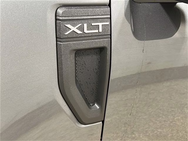 2026 Carbonized Gray Metallic Ford Maverick XLT FWD Truck