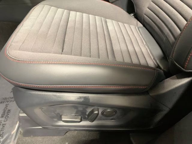 2026 Space White Metallic Ford Explorer ST-Line 4X4 SUV