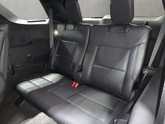 2026 Space White Metallic Ford Explorer ST-Line 4X4 SUV