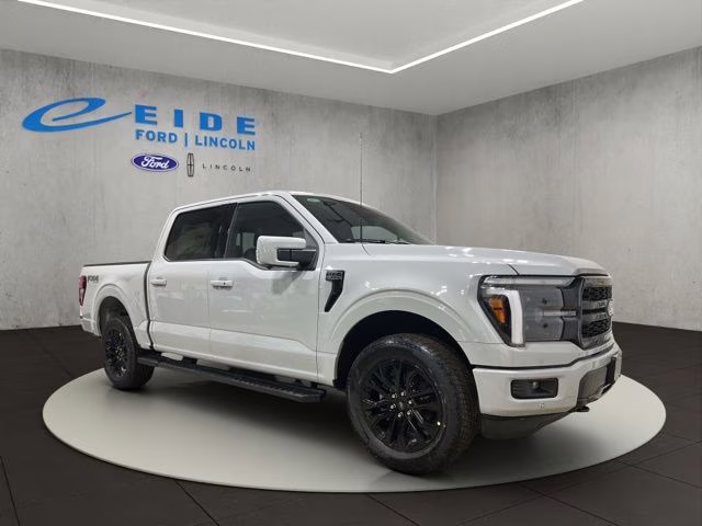 2026 Oxford White Ford F-150 Lariat Black Appearance 4X4 Truck