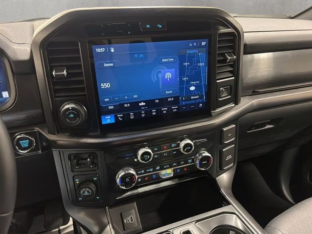 2026 Oxford White Ford F-150 Lariat Black Appearance 4X4 Truck