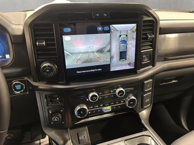 2026 Oxford White Ford F-150 Lariat Black Appearance 4X4 Truck