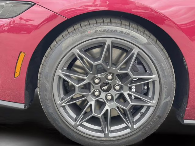 2026 Molten Magenta Metallic Tinted Clearcoat Ford Mustang GT RWD Coupe