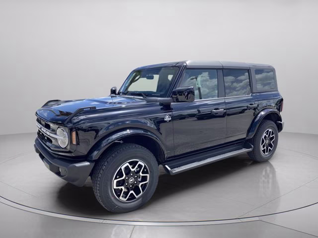 2026 Shadow Black Ford Bronco Outer Banks 4X4 Convertible