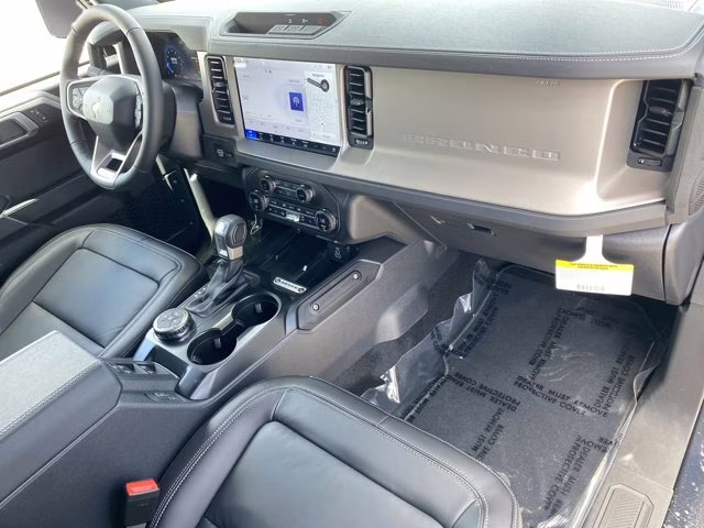 2026 Shadow Black Ford Bronco Outer Banks 4X4 Convertible