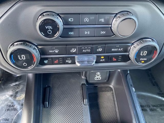 2026 Shadow Black Ford Bronco Outer Banks 4X4 Convertible