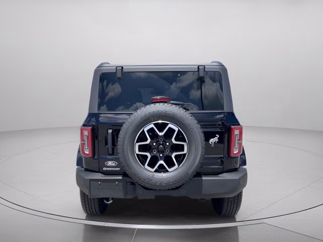 2026 Shadow Black Ford Bronco Outer Banks 4X4 Convertible