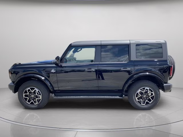 2026 Shadow Black Ford Bronco Outer Banks 4X4 Convertible