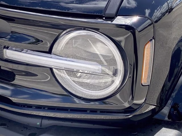 2026 Shadow Black Ford Bronco Outer Banks 4X4 Convertible