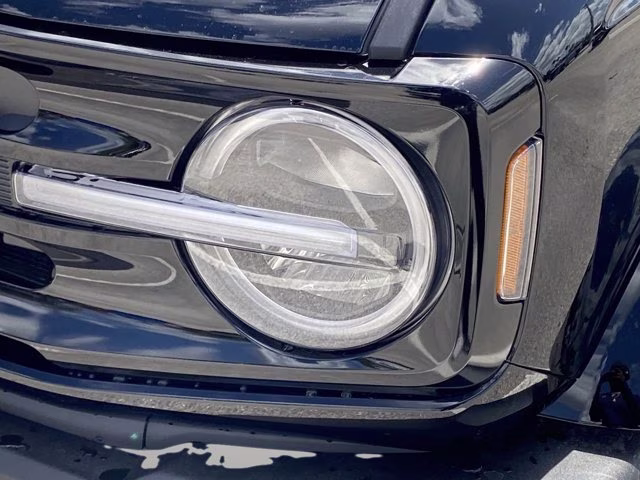 2026 Shadow Black Ford Bronco Outer Banks 4X4 Convertible