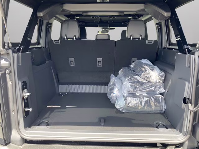 2026 Shadow Black Ford Bronco Outer Banks 4X4 Convertible