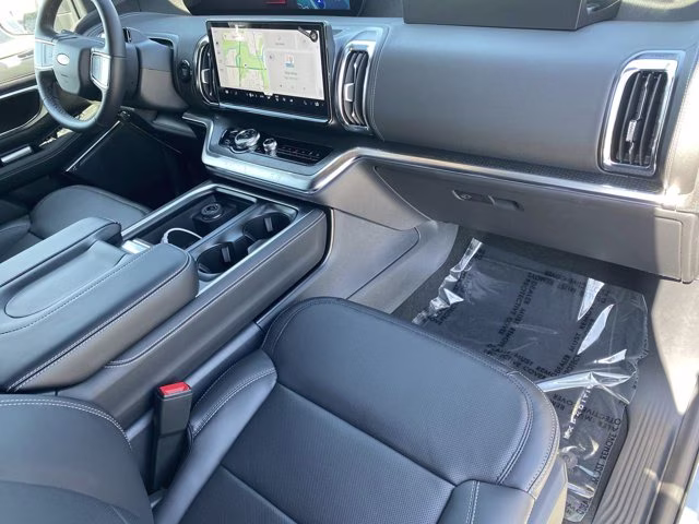 2026 Glacier Gray Metallic Tri-Coat Ford Expedition Max Platinum 4X4 SUV