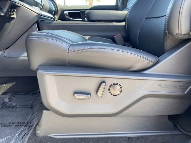 2026 Glacier Gray Metallic Tri-Coat Ford Expedition Max Platinum 4X4 SUV