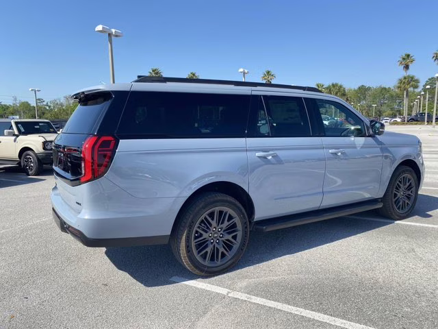 2026 Glacier Gray Metallic Tri-Coat Ford Expedition Max Platinum 4X4 SUV