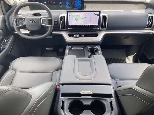 2026 Space Silver Metallic Ford Expedition Active RWD SUV