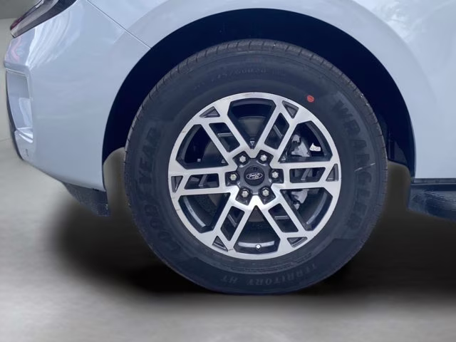 2026 Space Silver Metallic Ford Expedition Active RWD SUV