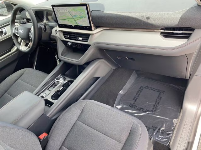 2026 Space White Metallic Ford Explorer Active RWD SUV