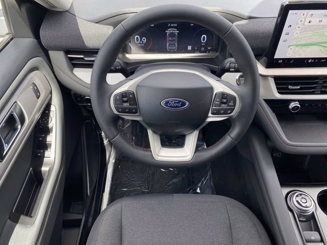 2026 Space White Metallic Ford Explorer Active RWD SUV