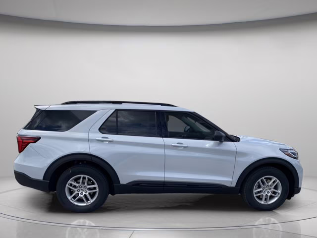 2026 Space White Metallic Ford Explorer Active RWD SUV