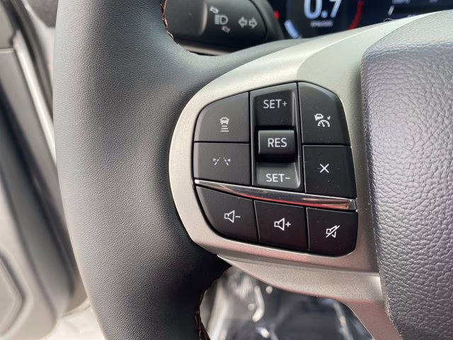 2026 Space White Metallic Ford Explorer Active RWD SUV