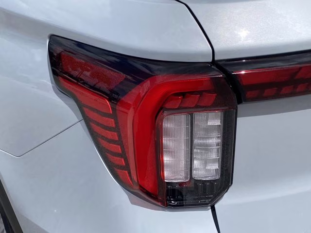 2026 Space White Metallic Ford Explorer Active RWD SUV