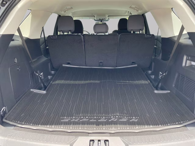 2026 Space White Metallic Ford Explorer Active RWD SUV