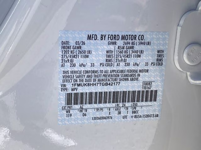 2026 Star White Metallic Tri-Coat Ford Explorer Platinum 4X4 SUV