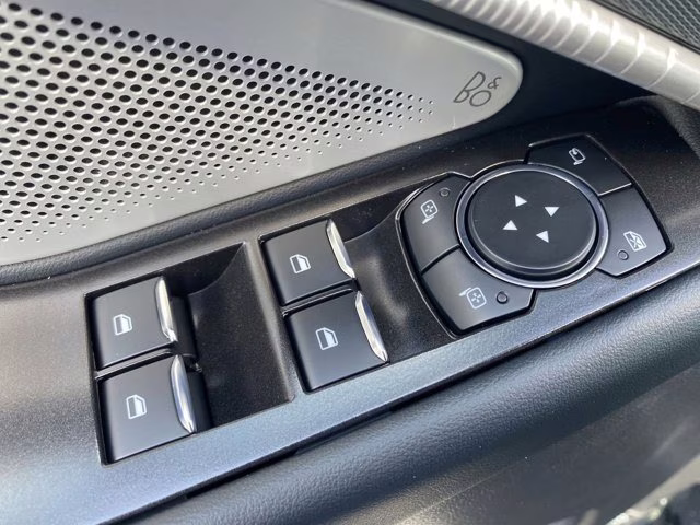 2026 Star White Metallic Tri-Coat Ford Explorer ST RWD SUV