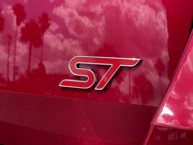 2026 Rapid Red Metallic Tinted Clearcoat Ford Explorer ST 4X4 SUV